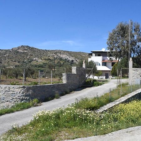 Bernie House Apartment Melanes Bagian luar foto