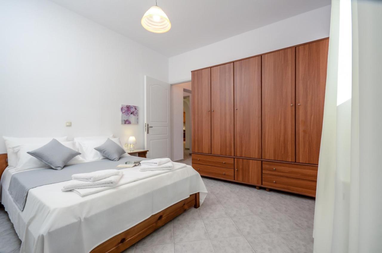 Bernie House Apartment Melanes Bagian luar foto