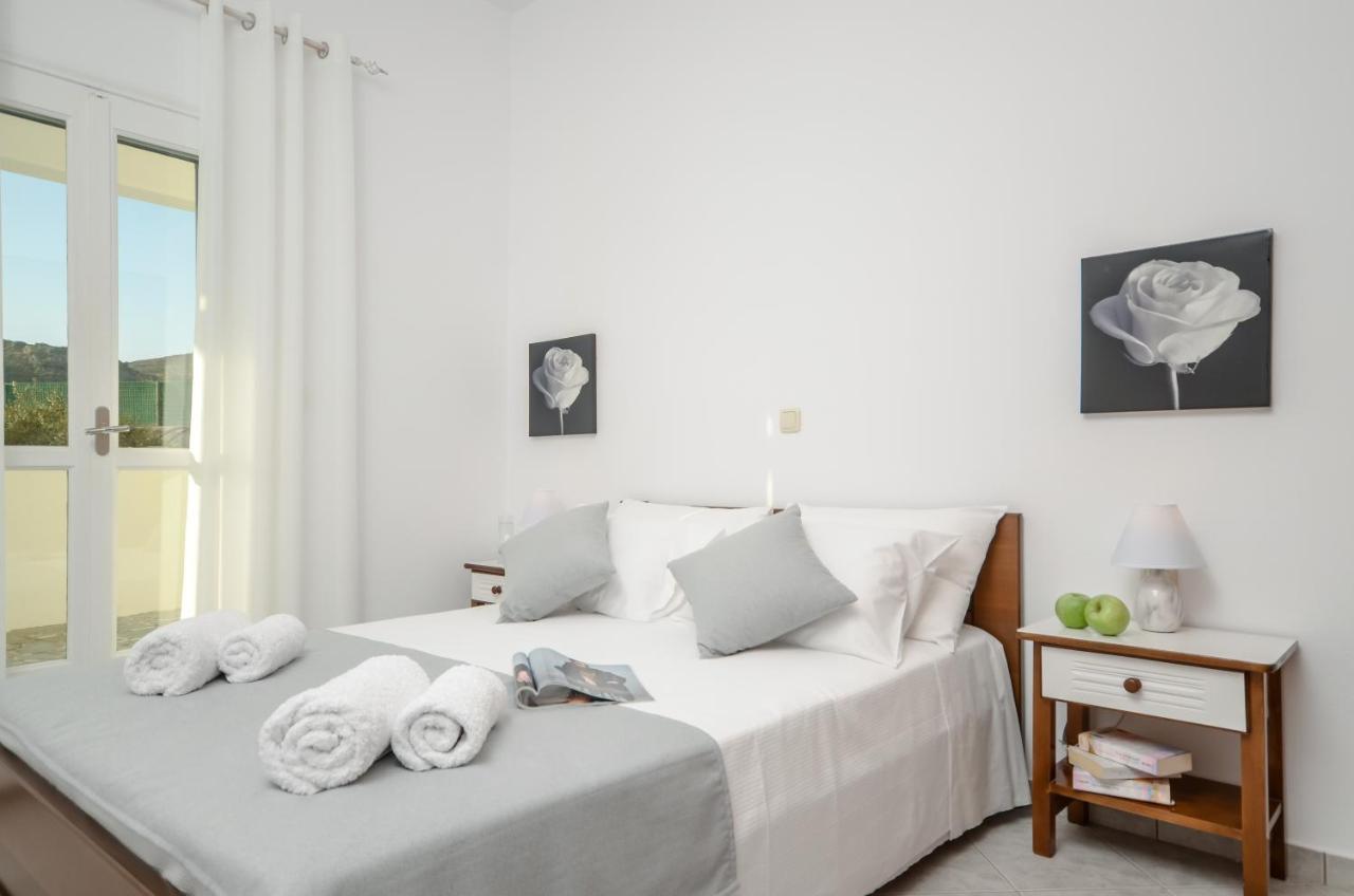 Bernie House Apartment Melanes Bagian luar foto
