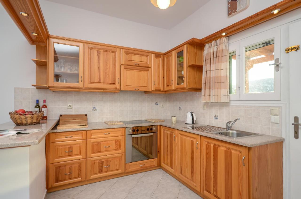 Bernie House Apartment Melanes Bagian luar foto